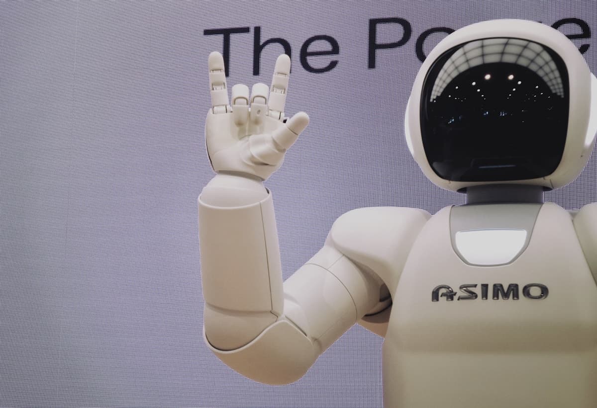 Generative AI for the Business Professional (GenAIBIZ)